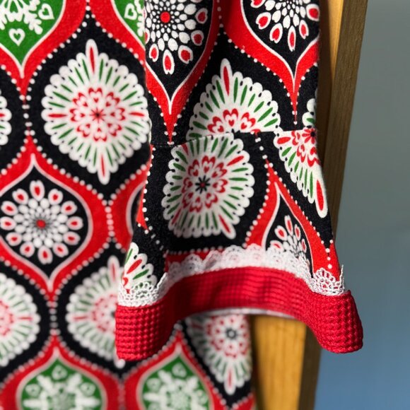 Counting Daisies Holiday Dress Girls Size 7 | Christmas Outfit - Picture 8 of 8